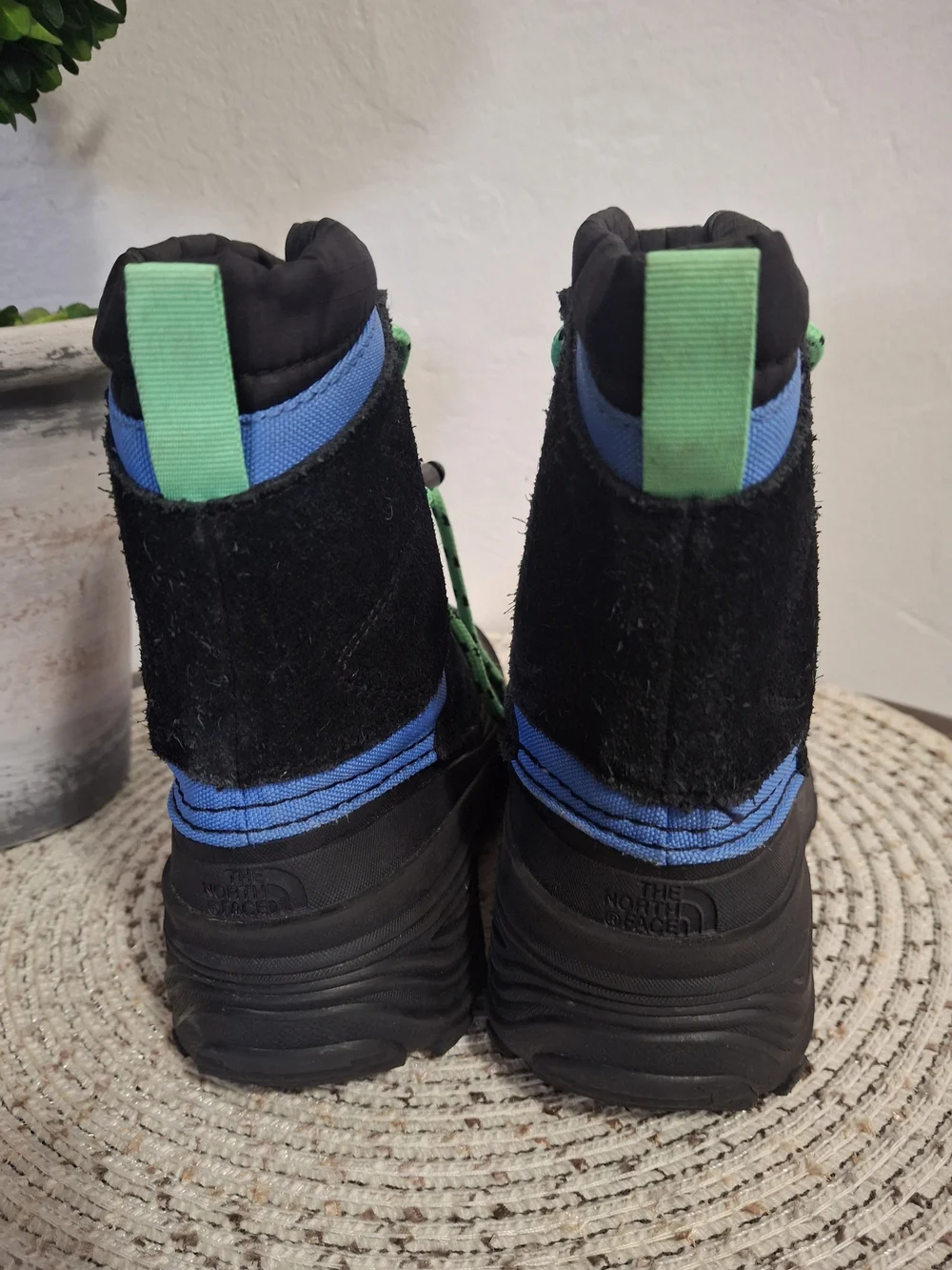 The North Face Kids Snow Boots Size 12.